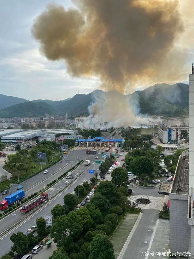 油罐車爆炸能量驚人，車飛房毀，為何威力那么